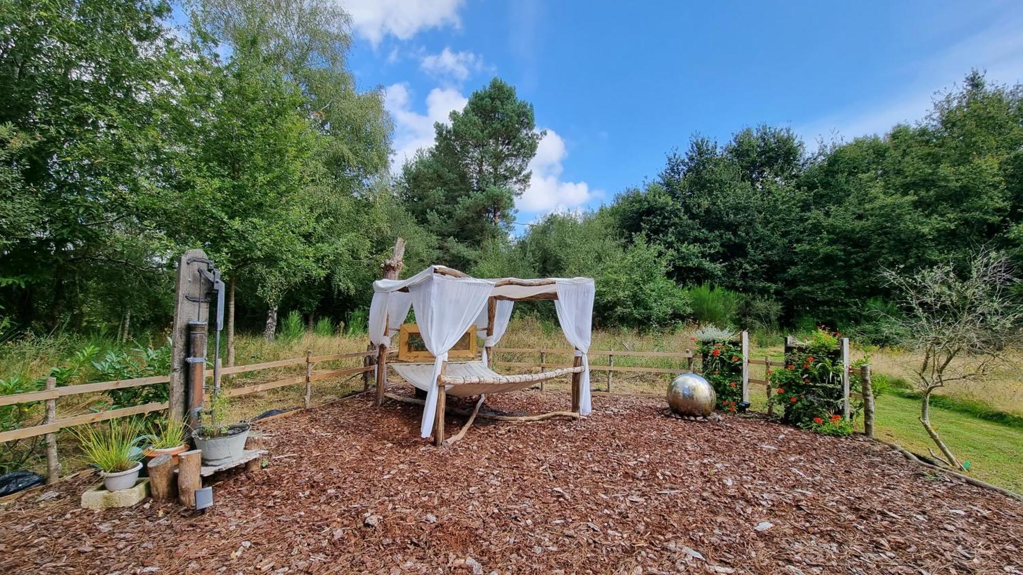 Luxury Bell Tent At Camping La Fortinerie Mouliherne Zewnętrze zdjęcie